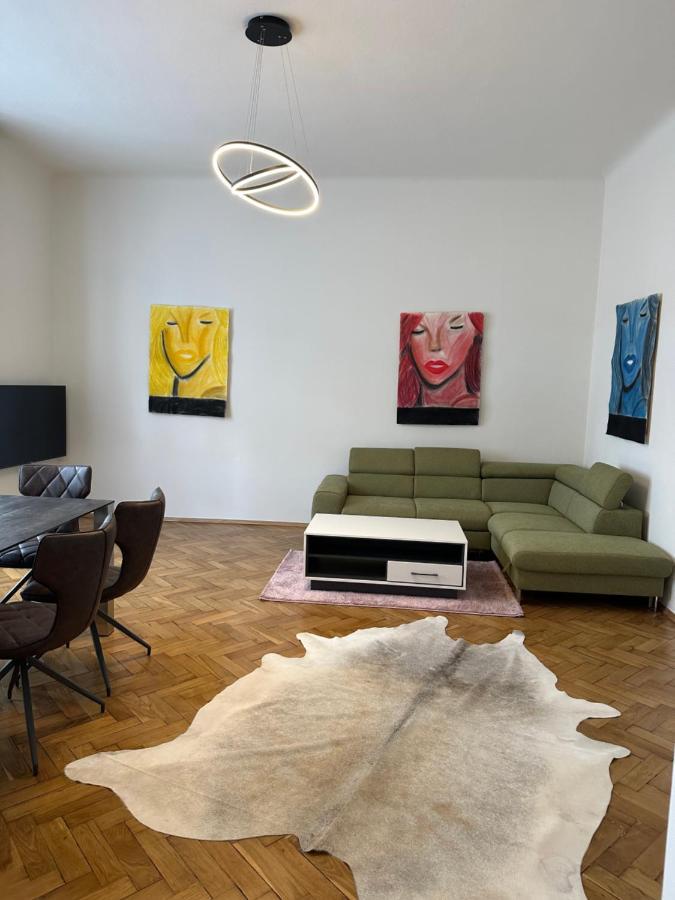Artliving Apartment-Top 3 Self Check-In Грац Екстериор снимка