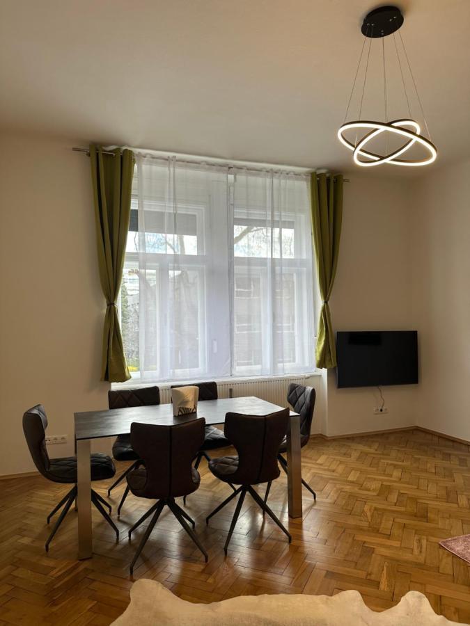 Artliving Apartment-Top 3 Self Check-In Грац Екстериор снимка